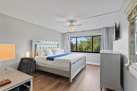 Condo in Altamonte Springs, Florida, 2 bedrooms  № 1913099 - photo 29