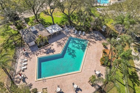 Condo in Altamonte Springs, Florida, 2 bedrooms  № 1913099 - photo 3