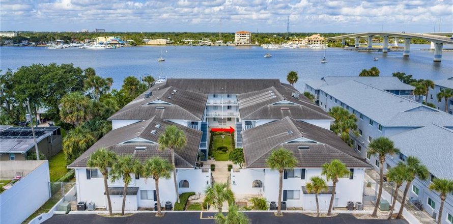 Condo in Daytona Beach, Florida, 2 bedrooms  № 2379582