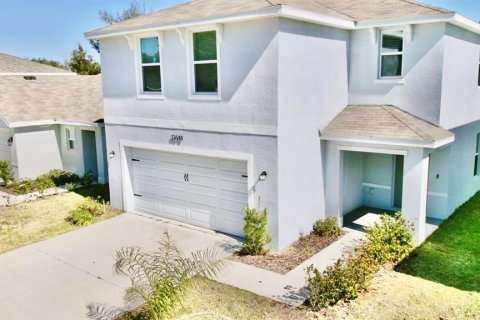 Casa en venta en Dade City, Florida, 4 dormitorios, 207.92 m2 № 2148802 - foto 2