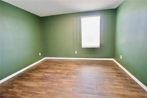 Casa en venta en Dade City, Florida, 4 dormitorios, 207.92 m2 № 2148802 - foto 18