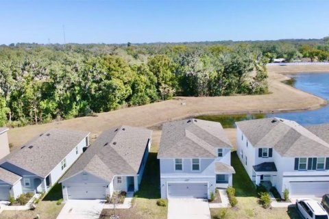 Casa en venta en Dade City, Florida, 4 dormitorios, 207.92 m2 № 2148802 - foto 3