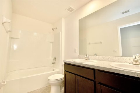 Casa en venta en Dade City, Florida, 4 dormitorios, 207.92 m2 № 2148802 - foto 20