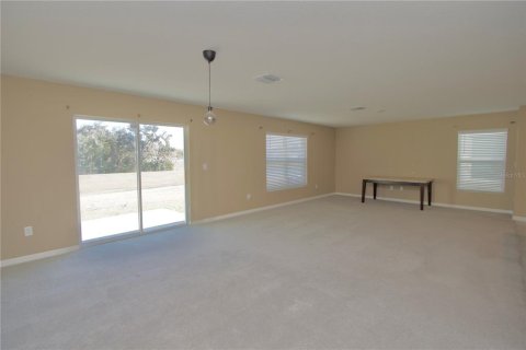 Casa en venta en Dade City, Florida, 4 dormitorios, 207.92 m2 № 2148802 - foto 13