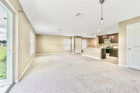 Casa en venta en Dade City, Florida, 4 dormitorios, 207.92 m2 № 2148802 - foto 12