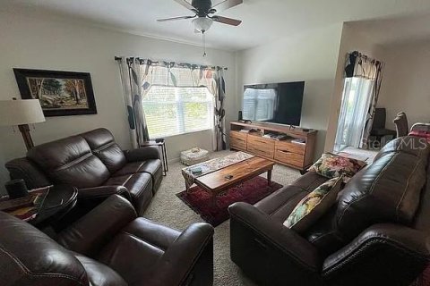 House in New Smyrna Beach, Florida 4 bedrooms, 172.33 sq.m. № 1675733 - photo 8