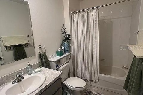 House in New Smyrna Beach, Florida 4 bedrooms, 172.33 sq.m. № 1675733 - photo 14