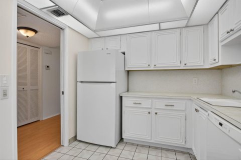 Copropriété à vendre à Pompano Beach, Floride: 2 chambres, 98.85 m2 № 2266220 - photo 5