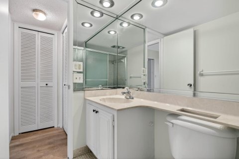 Copropriété à vendre à Pompano Beach, Floride: 2 chambres, 98.85 m2 № 2266220 - photo 19