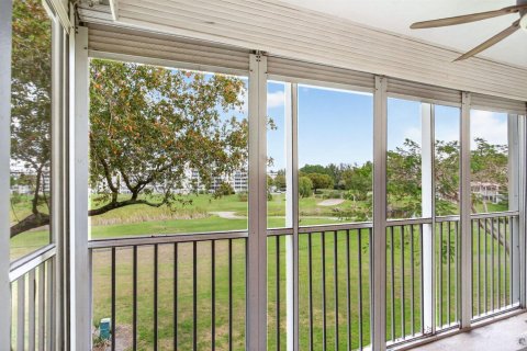Copropriété à vendre à Pompano Beach, Floride: 2 chambres, 98.85 m2 № 2266220 - photo 21