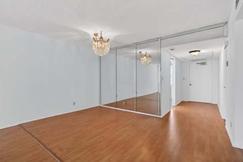 Copropriété à vendre à Pompano Beach, Floride: 2 chambres, 98.85 m2 № 2266220 - photo 10