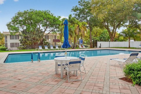 Copropriété à vendre à Pompano Beach, Floride: 2 chambres, 98.85 m2 № 2266220 - photo 30