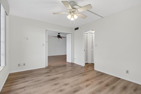 Copropriété à vendre à Pompano Beach, Floride: 2 chambres, 98.85 m2 № 2266220 - photo 17