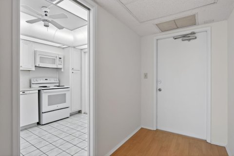 Copropriété à vendre à Pompano Beach, Floride: 2 chambres, 98.85 m2 № 2266220 - photo 2