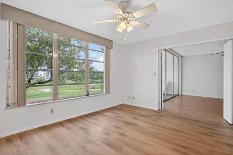 Copropriété à vendre à Pompano Beach, Floride: 2 chambres, 98.85 m2 № 2266220 - photo 16