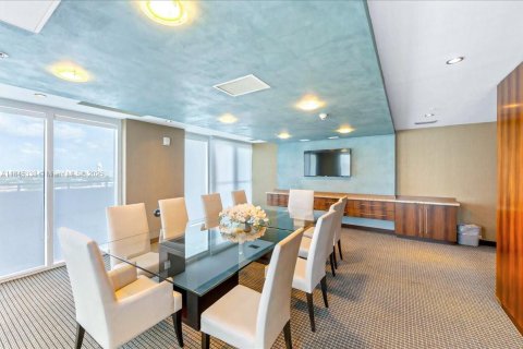 Condo in Miami, Florida, 1 bedroom  № 1841005 - photo 23