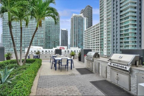 Condo in Miami, Florida, 1 bedroom  № 1841005 - photo 20