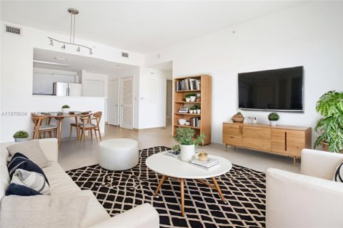 Condo in Coral Gables, Florida, 1 bedroom  № 2031331 - photo 3