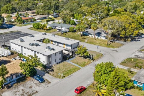 Commercial property in Clearwater, Florida 683.67 sq.m. № 2151642 - photo 10