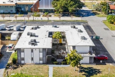 Commercial property in Clearwater, Florida 683.67 sq.m. № 2151642 - photo 12