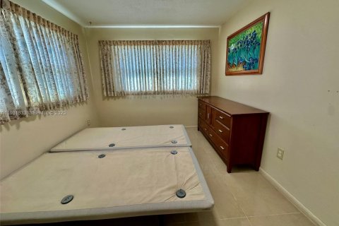 Villa ou maison à louer à Okeechobee, Floride: 2 chambres № 1990856 - photo 13