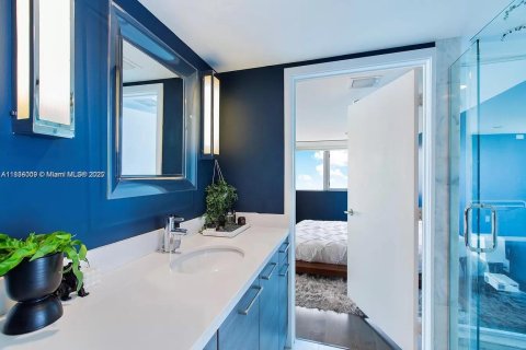 Condominio en venta en Miami Beach, Florida, 2 dormitorios, 94.11 m2 № 2034905 - foto 12