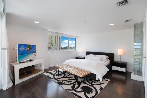 Condominio en venta en Miami Beach, Florida, 2 dormitorios, 94.11 m2 № 2034905 - foto 8