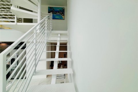 Condominio en venta en Miami Beach, Florida, 2 dormitorios, 94.11 m2 № 2034905 - foto 4