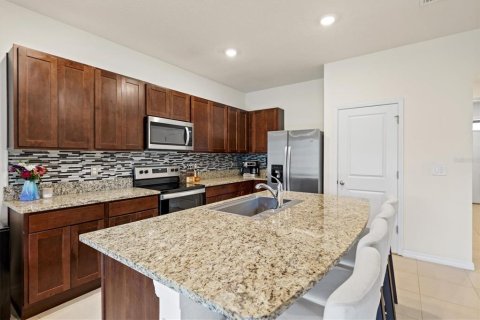 Touwnhouse à vendre à Sarasota, Floride: 3 chambres, 160.16 m2 № 1824017 - photo 7