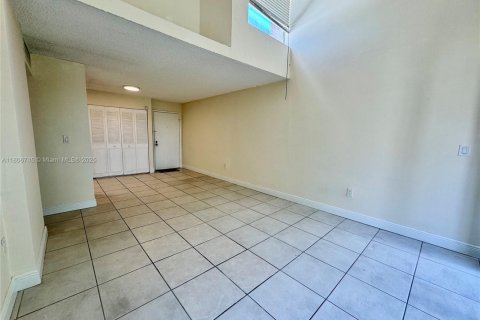Condominio en venta en Miami, Florida, 2 dormitorios, 89.93 m2 № 1739508 - foto 8