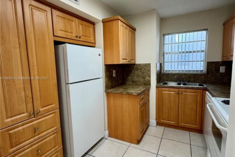 Condominio en venta en Miami, Florida, 2 dormitorios, 89.93 m2 № 1739508 - foto 24