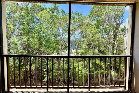 Condominio en venta en Miami, Florida, 2 dormitorios, 89.93 m2 № 1739508 - foto 12