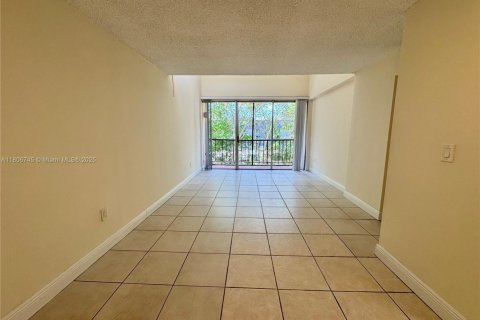 Condominio en venta en Miami, Florida, 2 dormitorios, 89.93 m2 № 1739508 - foto 6