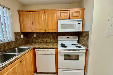 Condominio en venta en Miami, Florida, 2 dormitorios, 89.93 m2 № 1739508 - foto 19