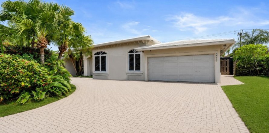 Villa ou maison à Fort Lauderdale, Floride 4 chambres, 243.22 m2 № 2254431