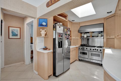 Villa ou maison à vendre à Fort Lauderdale, Floride: 4 chambres, 243.22 m2 № 2254431 - photo 13