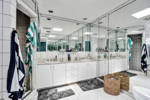 Villa ou maison à vendre à Fort Lauderdale, Floride: 4 chambres, 243.22 m2 № 2254431 - photo 26