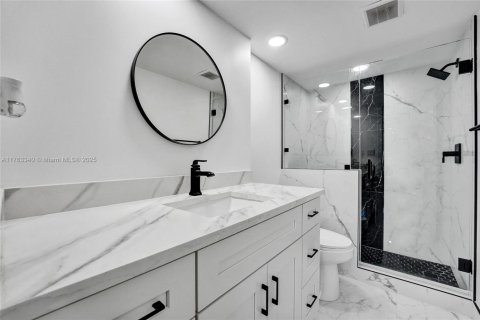 Condominio en venta en Pembroke Pines, Florida, 1 dormitorio, 74.32 m2 № 1738236 - foto 25