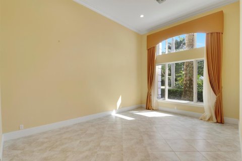 House in Jupiter, Florida 9 rooms, 408.12 sq.m. № 2261816 - photo 11