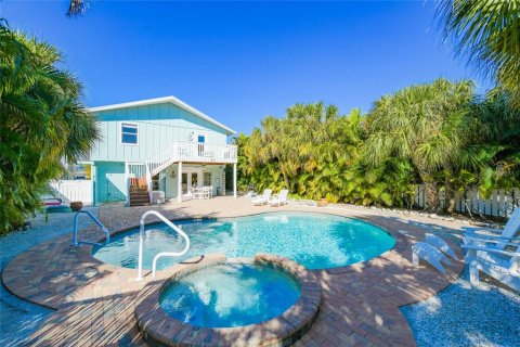 Villa ou maison à vendre à Anna Maria, Floride: 2 chambres, 98.85 m2 № 1690265 - photo 2