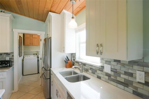 Villa ou maison à vendre à Anna Maria, Floride: 2 chambres, 98.85 m2 № 1690265 - photo 11