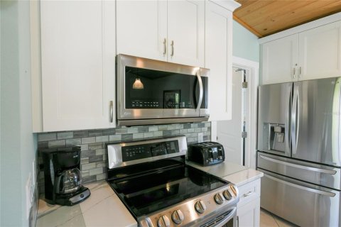 Villa ou maison à vendre à Anna Maria, Floride: 2 chambres, 98.85 m2 № 1690265 - photo 8
