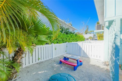 Villa ou maison à vendre à Anna Maria, Floride: 2 chambres, 98.85 m2 № 1690265 - photo 25