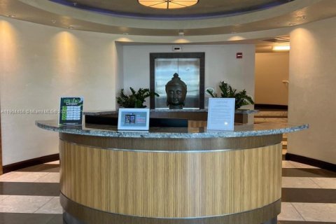 Condo in Miami, Florida, 1 bedroom  № 2081902 - photo 9