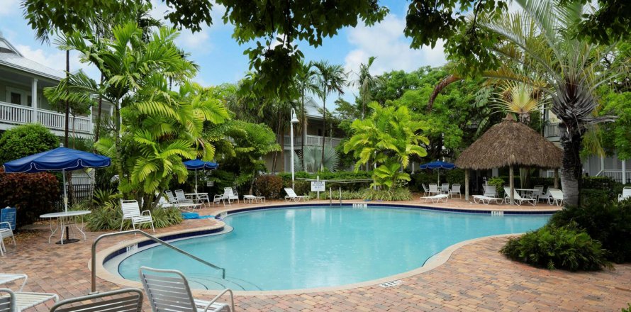 Adosado en Key West, Florida 3 dormitorios, 129.32 m2 № 1120150