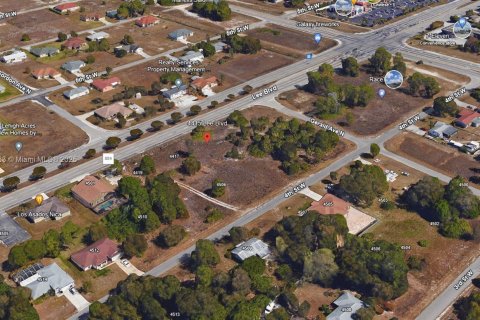 Terreno en venta en Lehigh Acres, Florida № 1985301 - foto 3