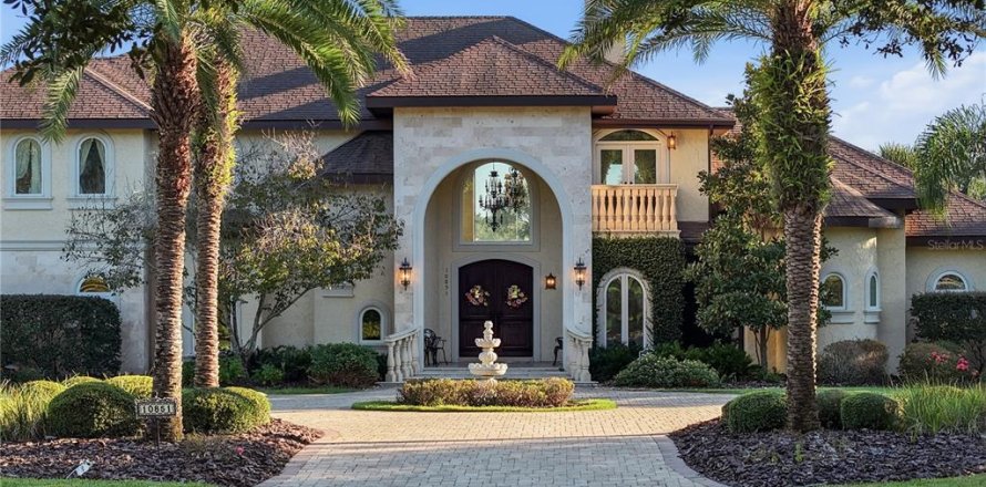 Villa ou maison à Gainesville, Floride 4 chambres, 524.9 m2 № 2424324