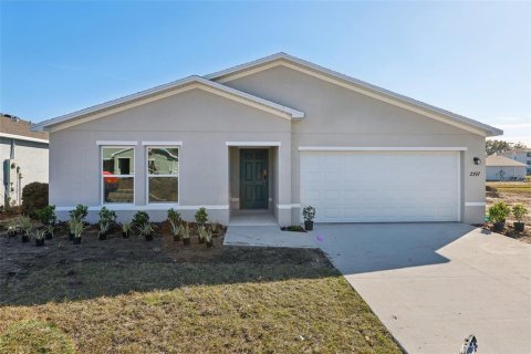 House in Lake Hamilton, Florida 3 bedrooms, 137.22 sq.m. № 1838277 - photo 1