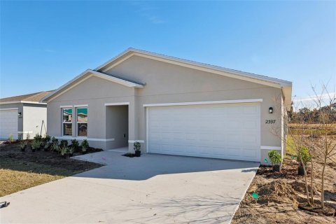 House in Lake Hamilton, Florida 3 bedrooms, 137.22 sq.m. № 1838277 - photo 2