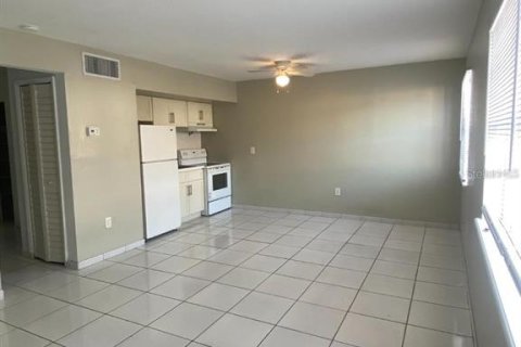 Condo in Orlando, Florida, 1 bedroom  № 1816277 - photo 4